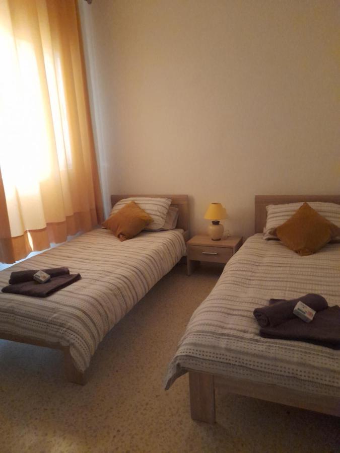 Gozo Marsalforn Appartement Buitenkant foto